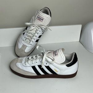 Adidas samba classic sneakers iconic style.